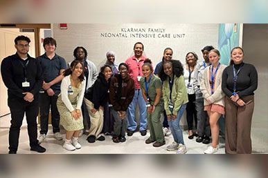 Summer Youth Program Interns in the NICU