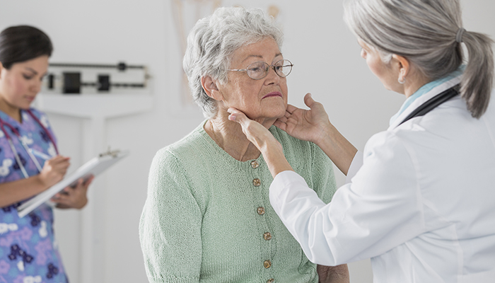 geriatrician-with-female-patient-700px